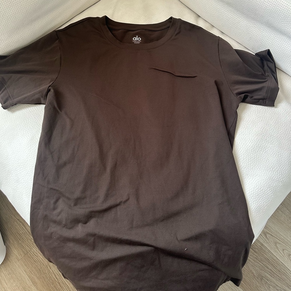 Alo t shirt